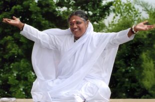 Amma umarmt die Welt